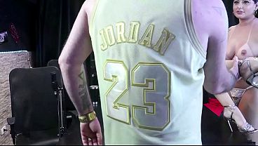 Gostosa fica pelada e tem a buceta chupada, ficando molhadinha - Dieni Ga&uacute;cha (SHEER/RED) 