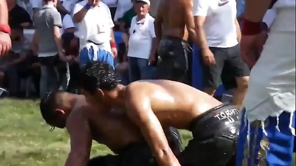 Luta turca com ol&eacute_o - 30