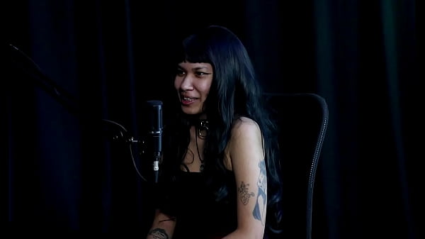 Play MP4 - &Eacute; ind&iacute;gena&comma; a m&atilde;e narcizista espalhou suas fotos&comma; &eacute; cosplay&comma; queria que gravasse com a irm&atilde;&comma; e tem primo assinante que&period;&period;&period; - Indiazinha &lpar;WATCH ON&colon; SHEER&sol;RED&rpar;