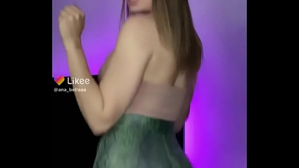 Ricas nalgas saltando en tu pene en primera persona 