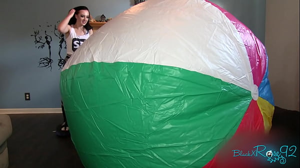 Mega Beach_Ball Inflation