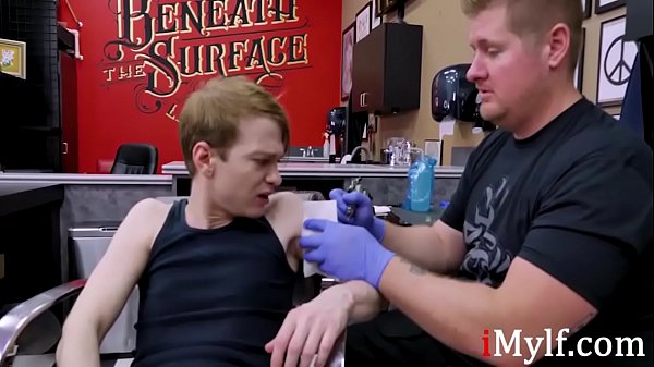 StepMom Fucks While He Was Getting_Tattooed- Natasha James