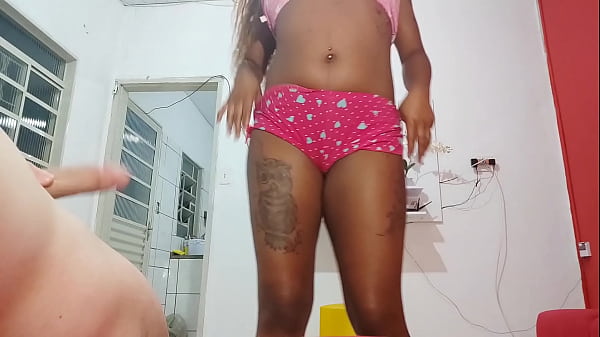 Play MP4 - encharquei meu pijama de por fui peladinha bruna black