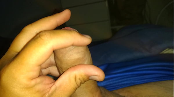 Batendo uma com a rola dura 