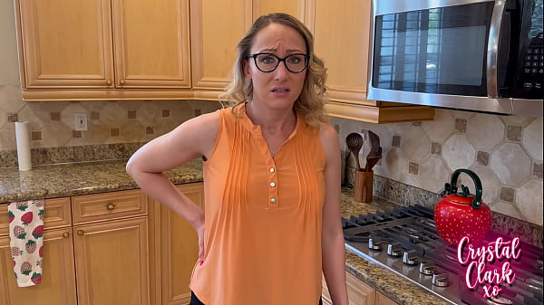 Play MP4 - Stepmom Motivates Me To Play Better