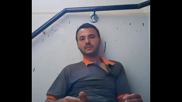 Ai como queria meter na empregada desse predio 