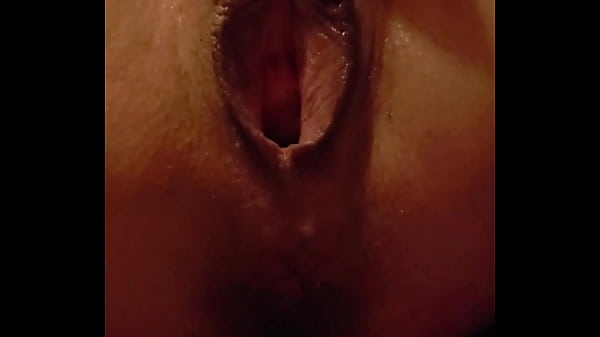 Play MP4 - Wife stretching out her big cunt