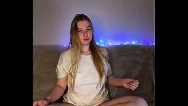 Nonton Feet Content And Doggy Teasing thumbnail