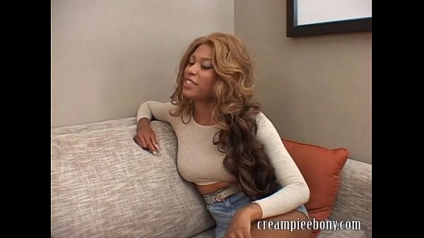 Play MP4 - Florence Dolce gets cum deep insider her black pussy