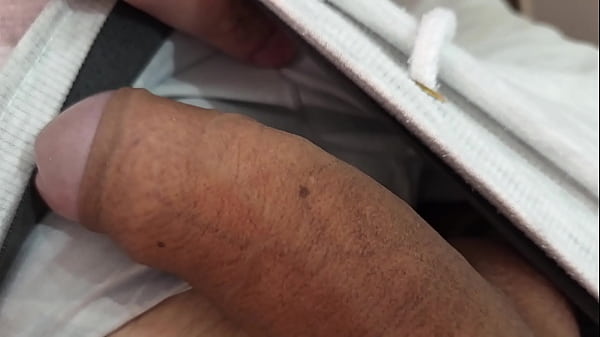 BRINCANDO COM MEU PAU MOLE KKKKKKKKKK 