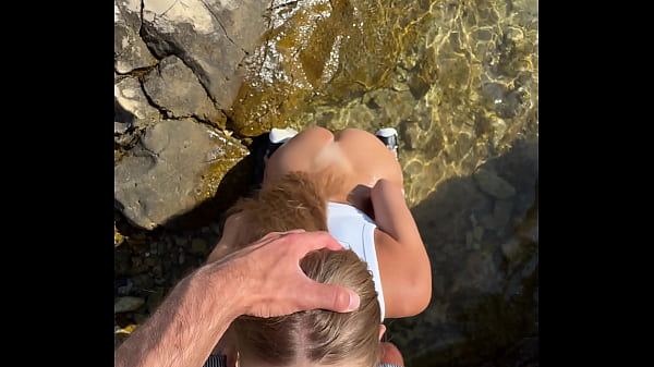 Play MP4 - I suddenly wanted to give my boyfriend a risky blowjob on the beach&period;