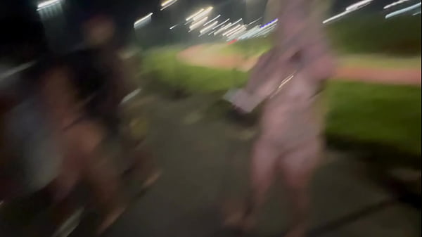 Play MP4 - Putaria na rua entre jovens