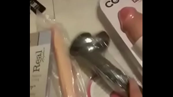 Play MP4 - Shopping Today&colon; I love my toys