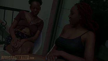 Nonton Busty Black Bubble Butt Gfs Railed By Bwc Tourist, Caught By Fat Ass Bff So She Joins In Too! thumbnail