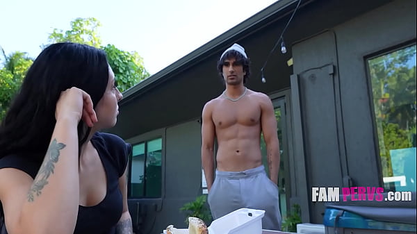 Stepsis is hungry for my hotdog