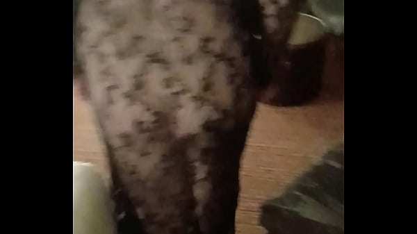 Nonton Bsb Struts In Her Lace Gown To Attract Bbc thumbnail