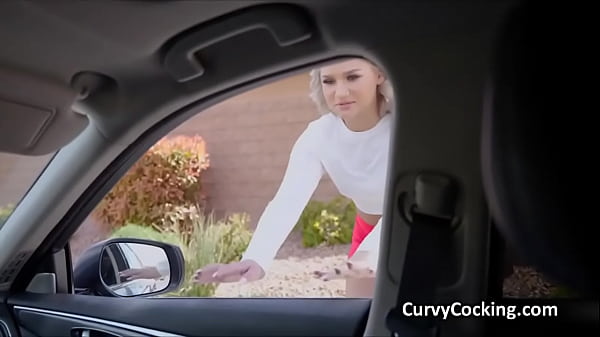 Blonde_fucktoy_picked up and fucked during casting