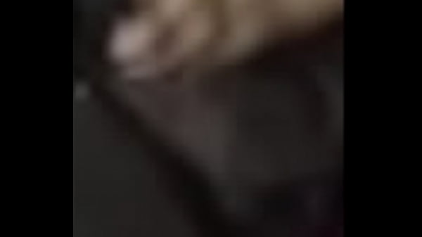 Playing wit my pussy until gets home 