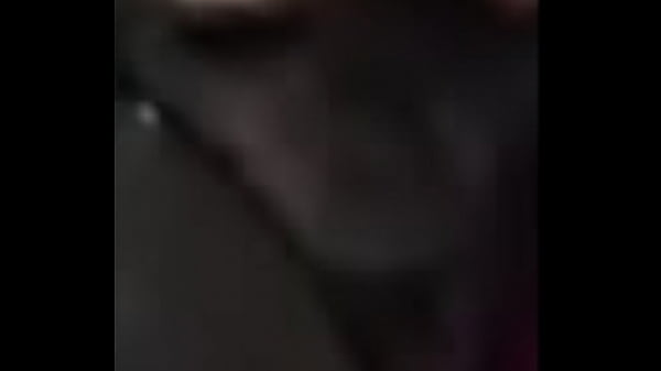 Playing wit my pussy until gets home 