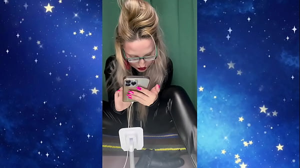 My lips and eyeglasses owns your sissy&rsquo;s dick 