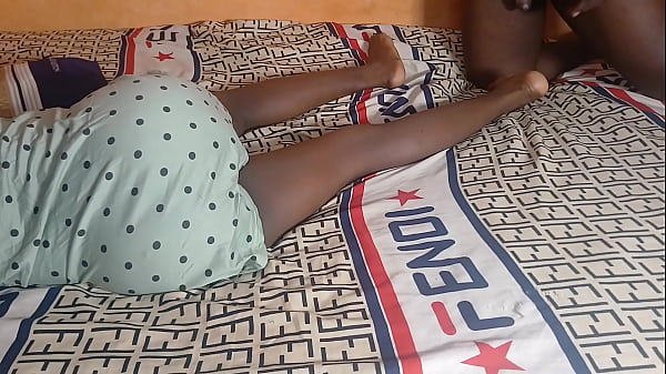 Play MP4 - African maid fucked by boss