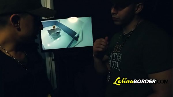 latinaborder-2-11-217-p19-s12-7-kendall-woods-full-med-3