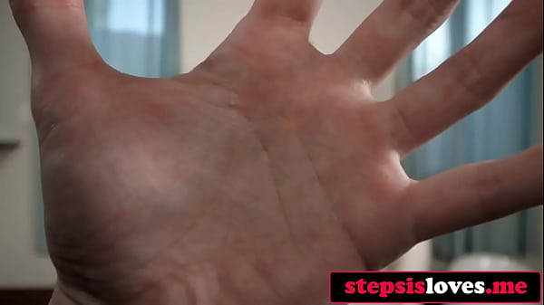 Nonton Stepbro Gets A Taste Of Nova's Wild Cosplay Adventures thumbnail