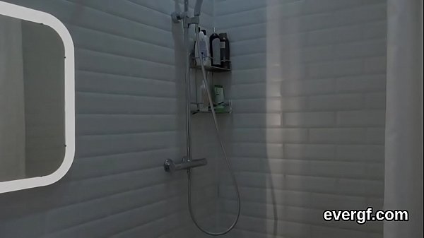 Poor boyfriend lets frisky buddy toscrew his ex-gf for dollars