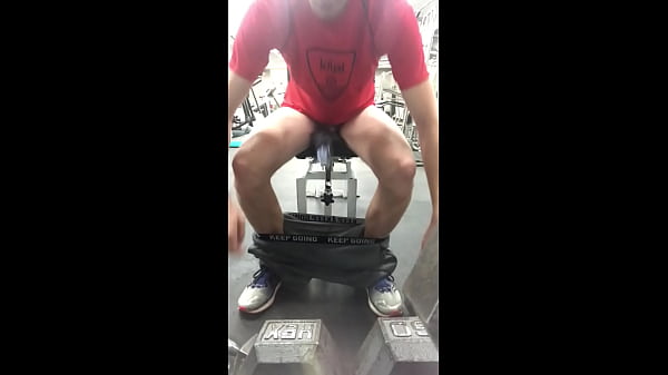 risky jerk at the gym, almost_got caught - Cryogenic121