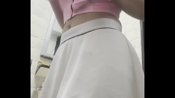 Nonton 600 Rossmexicanaof La Pasamos Rico Ba&ntilde;andome thumbnail