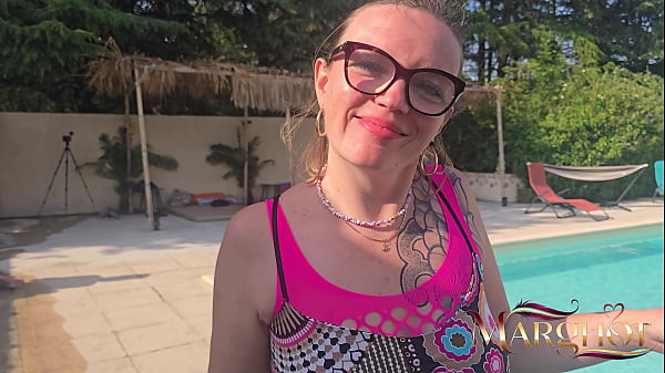 Nonton Troisi&egrave;me Round &agrave; L&rsquo;&icirc;le Des Plaisirs Avec Mes Habitu&eacute;s... Et Cette Fois, ... thumbnail