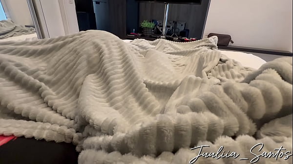 Nonton Acordei Do Lado Do Namorado Da Minha Irm&atilde; E N&atilde;o Resisti A Sua Piroca Dotada, Ca&iacute; De Boca E Sentei Gostoso thumbnail