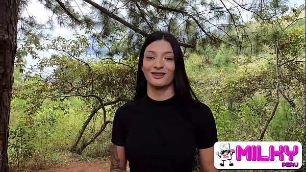 Play MP4 - Ofreciendo dinero a chica sexy en el bosque a cambio de sexo