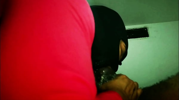 Throat Like Hot Mac-n-cheese thumbnail