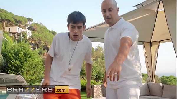 Play MP4 - &lpar;Katrina Moreno&comma; Roma Amor&rpar; Give The Onlookers Some Lesbian Action Until &lpar;Jordi&rpar; Joins Them - Brazzers