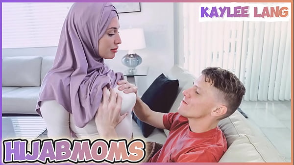 Married Discreet and Horny_Arabic Milf Kaylee Lang