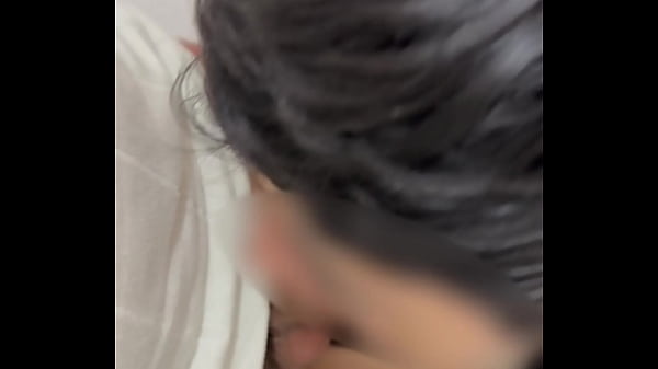 Play MP4 - Me la chupo en los ba&ntilde;os del mercado