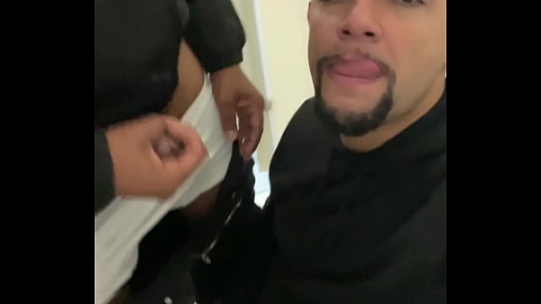 Orgia Bareback Varios Machos No Wc Depois Do Servi&ccedil;o. thumbnail