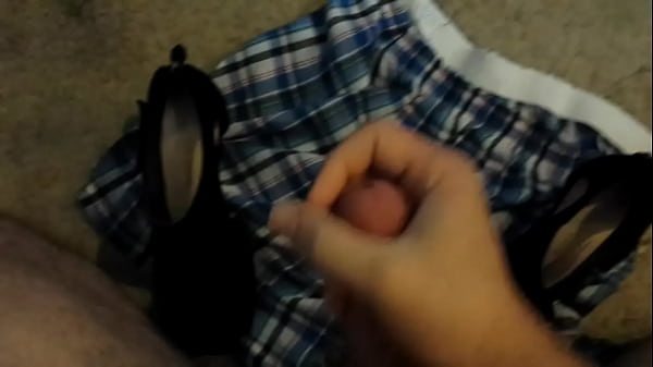 Play MP4 - Black shoes