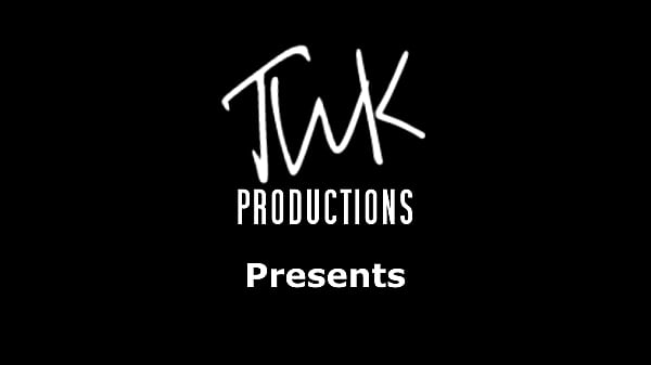 Nonton Laura's Airbnb Ep2 - Meagan And Ben thumbnail