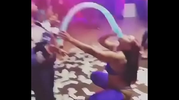 Play MP4 - Deep throat