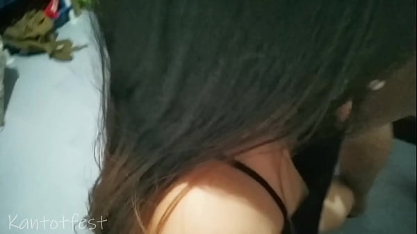 Nagpapamasahe siManagersa Bahay Nya Habang Wala ang Kanyang Wife na Nauwi sa Blowjob