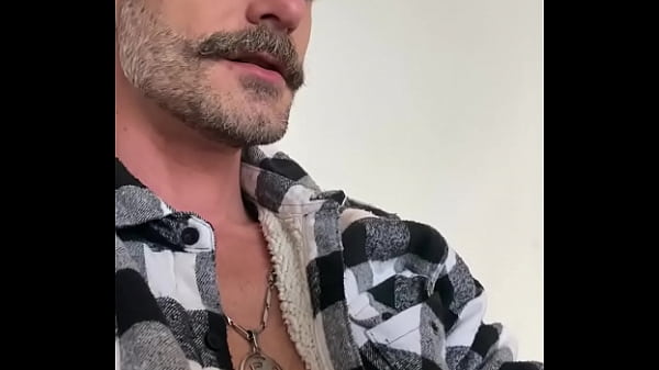 Play MP4 - Recebendo uma mamada gostosa do C&aacute;ssio Farias