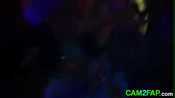 Nonton Tits Free Tits Porn Video thumbnail