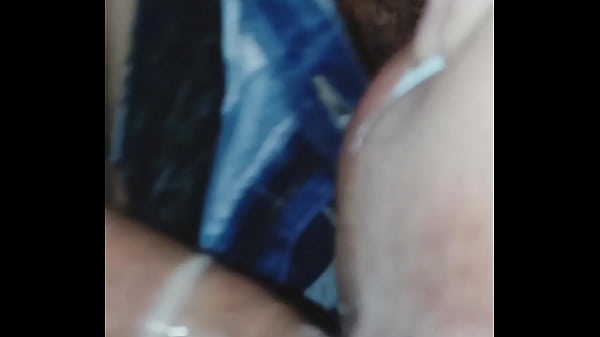 Una rica cogida q le dan a mi esposa 