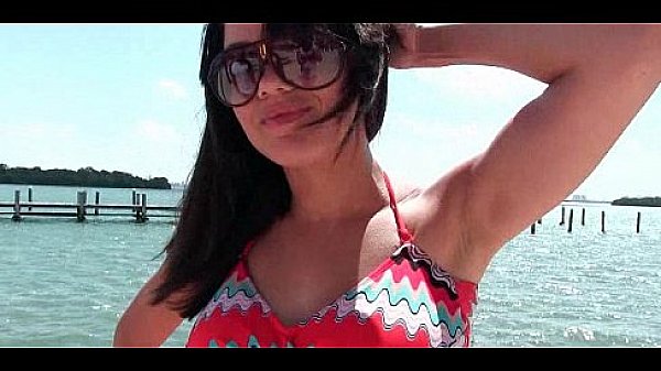 Hot stranger's big bouncing boobs in public