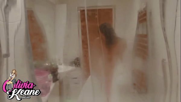 Play MP4 - You Watch Your Neighbour In The Shower