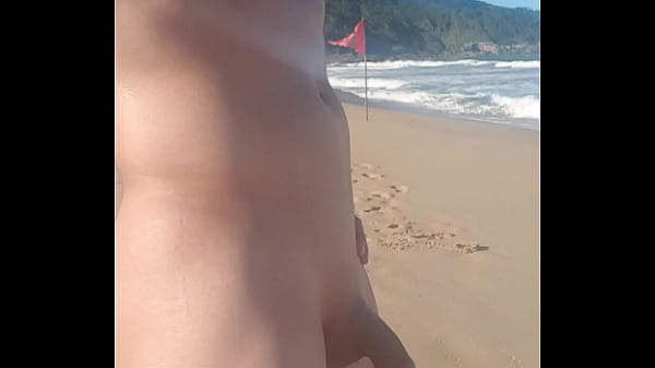 Play MP4 - Na praia naturista tomando sol - Praia do Pinho