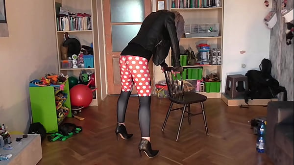 Black Leggings Walking thumbnail