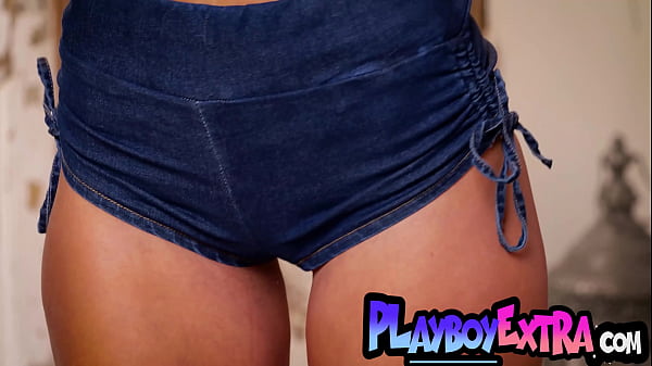 Nonton Skinny Small Tits Teen Blondie Taking Off Her Sexy Uniform thumbnail